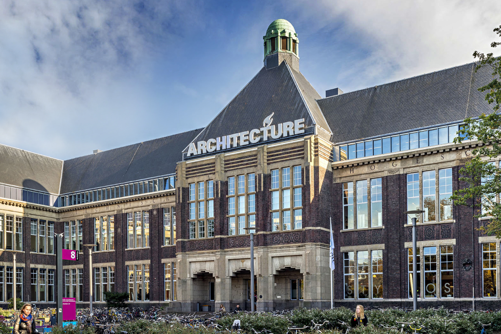 Gedung Kampus Arsitektur di Belanda