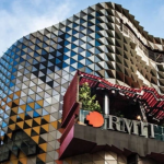 Arsitektur futuristik gedung universitas seni dan desain terbaik di Australia dengan fasilitas studio kreatif kelas dunia.