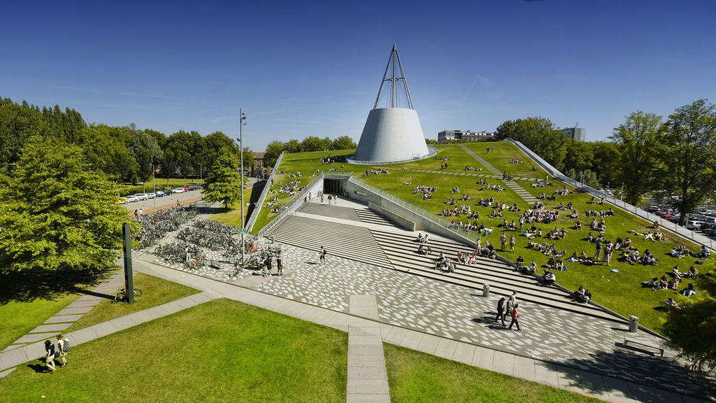 Kampus Arsitektur TU Delft Eropa