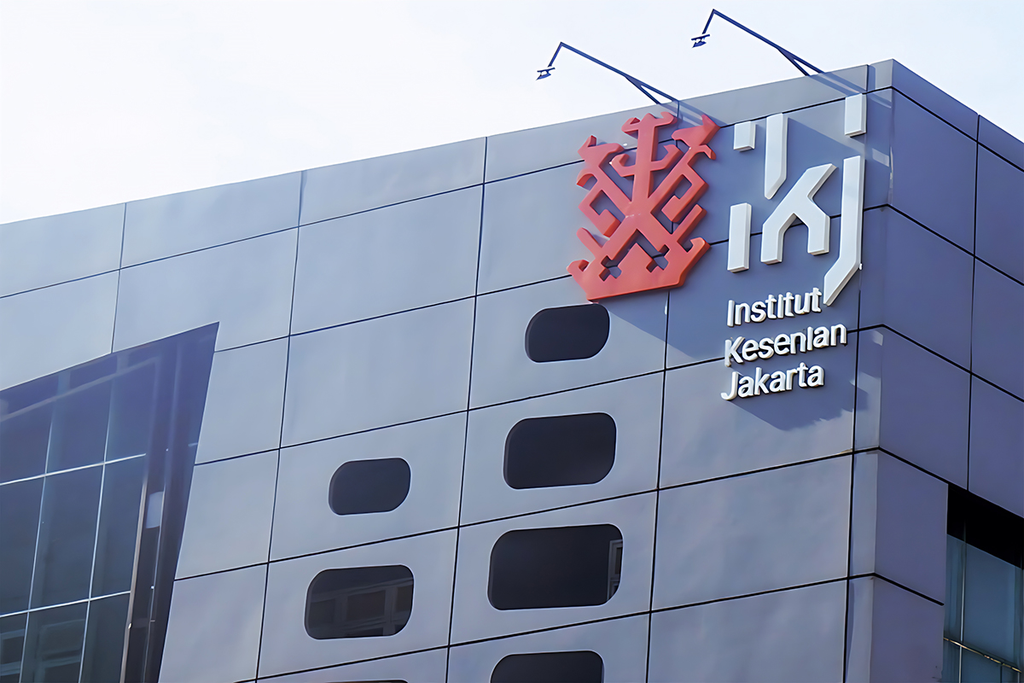 Gedung Institut Kesenian Jakarta IKJ kampus terbaik jurusan kriya di Jakarta
